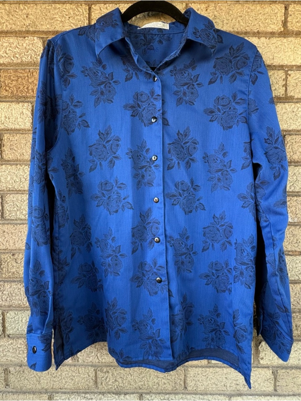 Women’s Foxcroft Blue Floral Button-Up Long Sleeve Collared Blouse Size 8